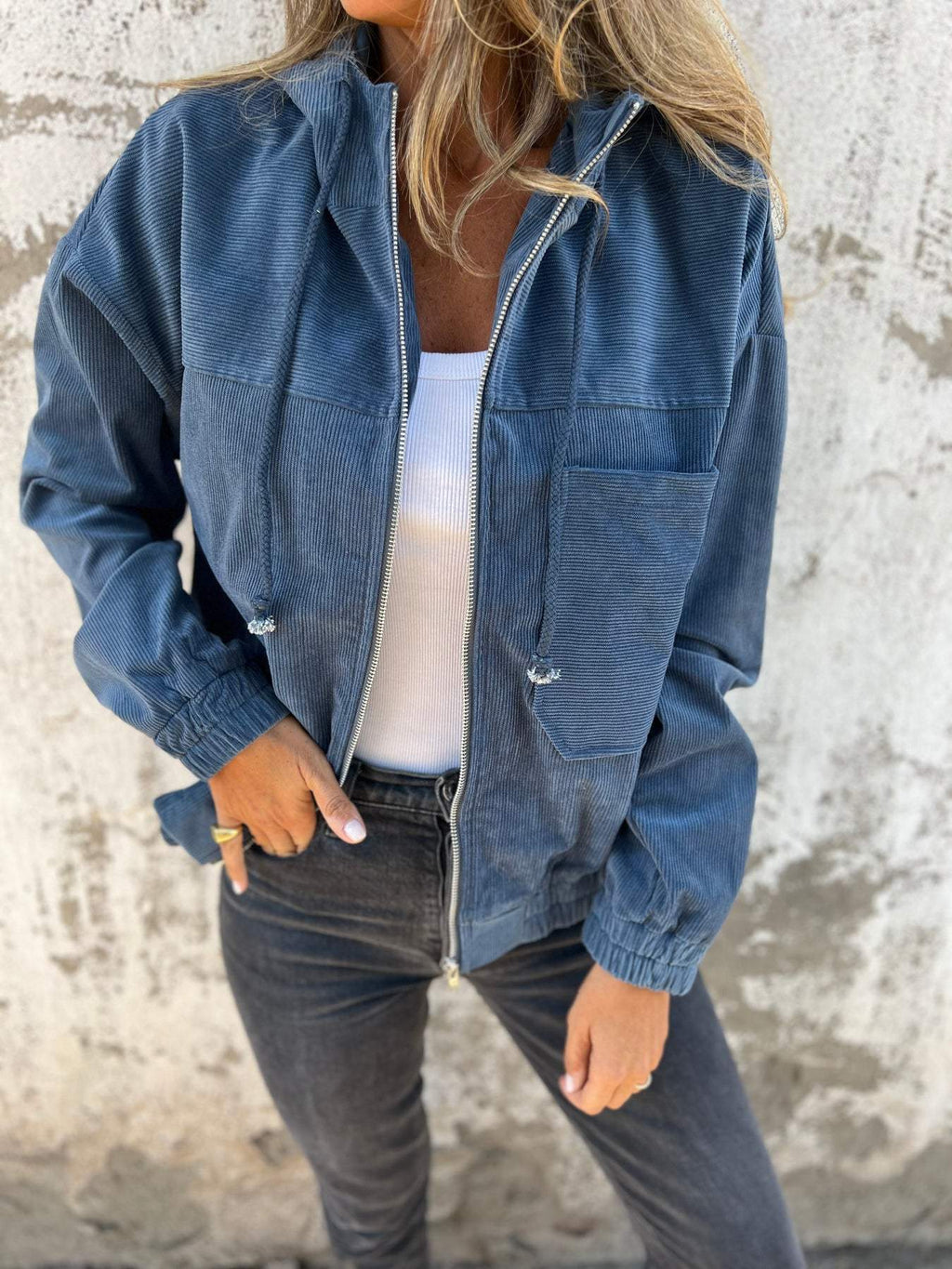 Cyrene | Trendy Corduroy Damesjas – Comfortabel Casual Jack met Capuchon en Zakken