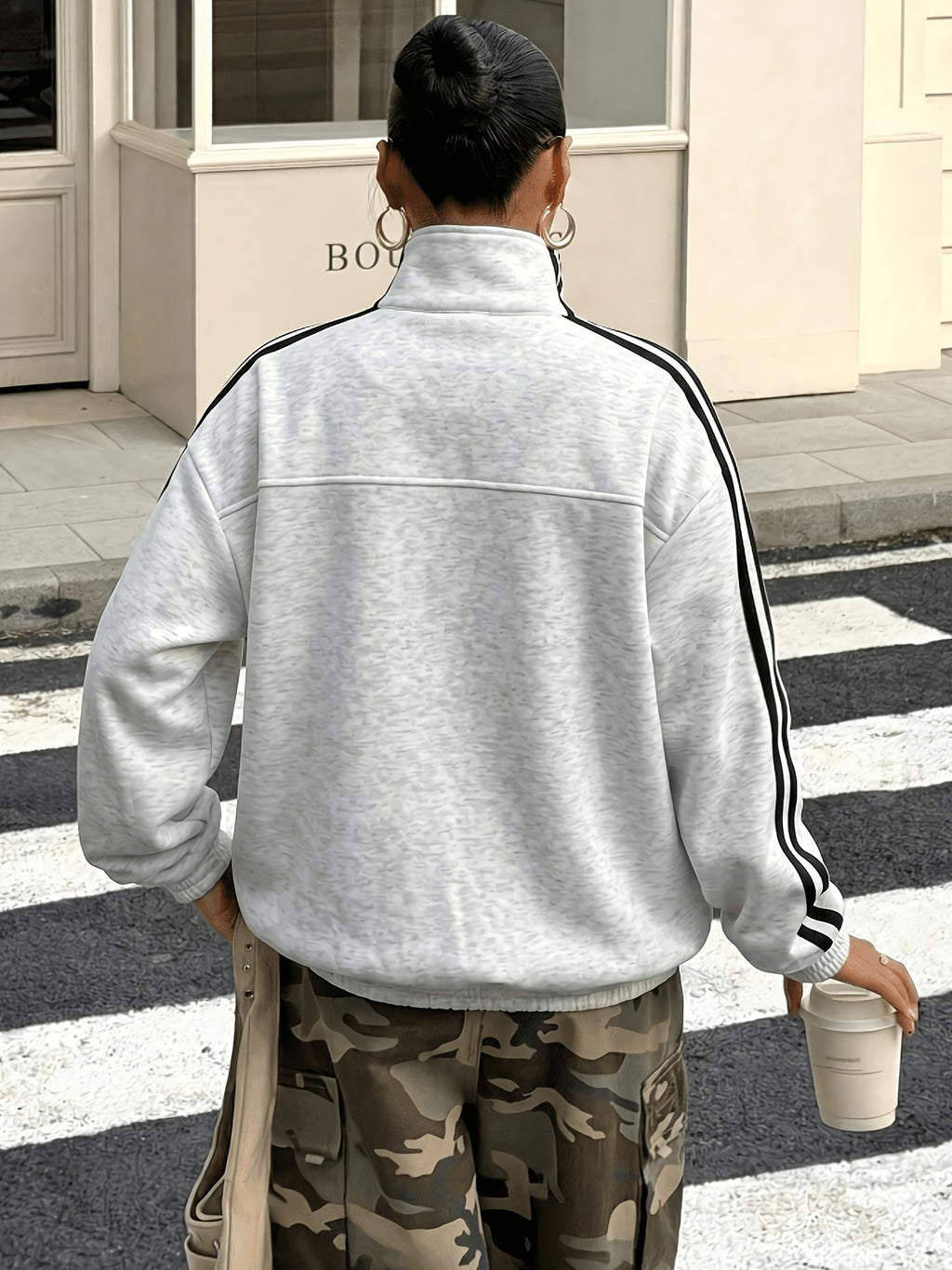 Brigitta | Damesjas met Opstaande Kraag, Gestreepte Details en Knopen – Lichtgewicht Casual Jas