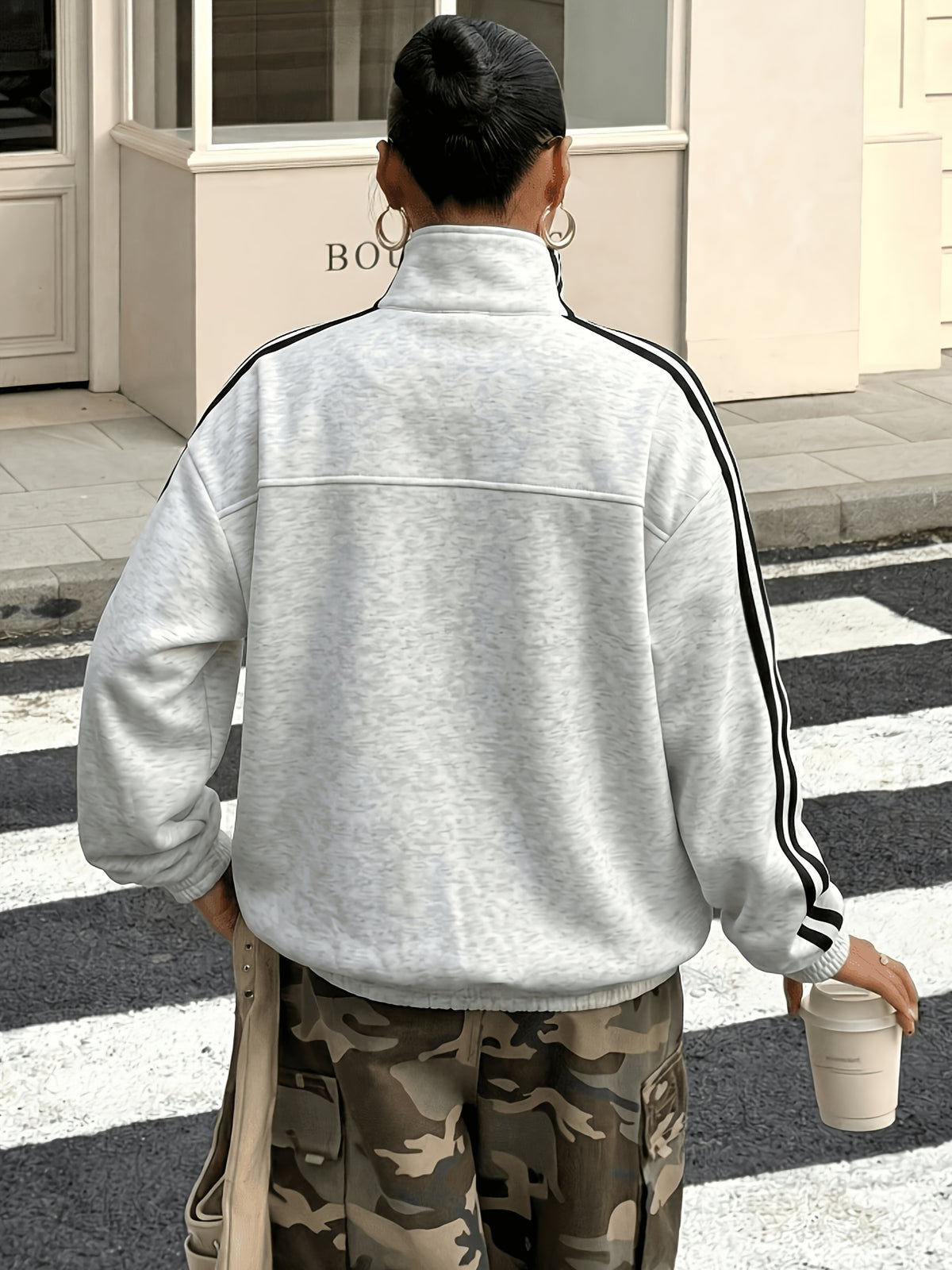 Brigitta | Damesjas met Opstaande Kraag, Gestreepte Details en Knopen – Lichtgewicht Casual Jas