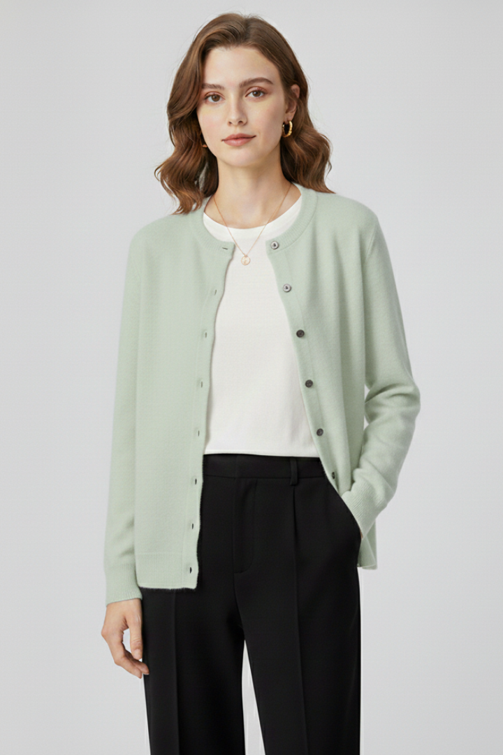 Lavinia | Gebreid damesvest – rondhals, trui met lange mouwen en knopen