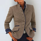 Maelle | Elegante damesvest – Hoge opstaande kraag, knoopsluiting aan de voorkant & gestructureerde comfortabele pasvorm