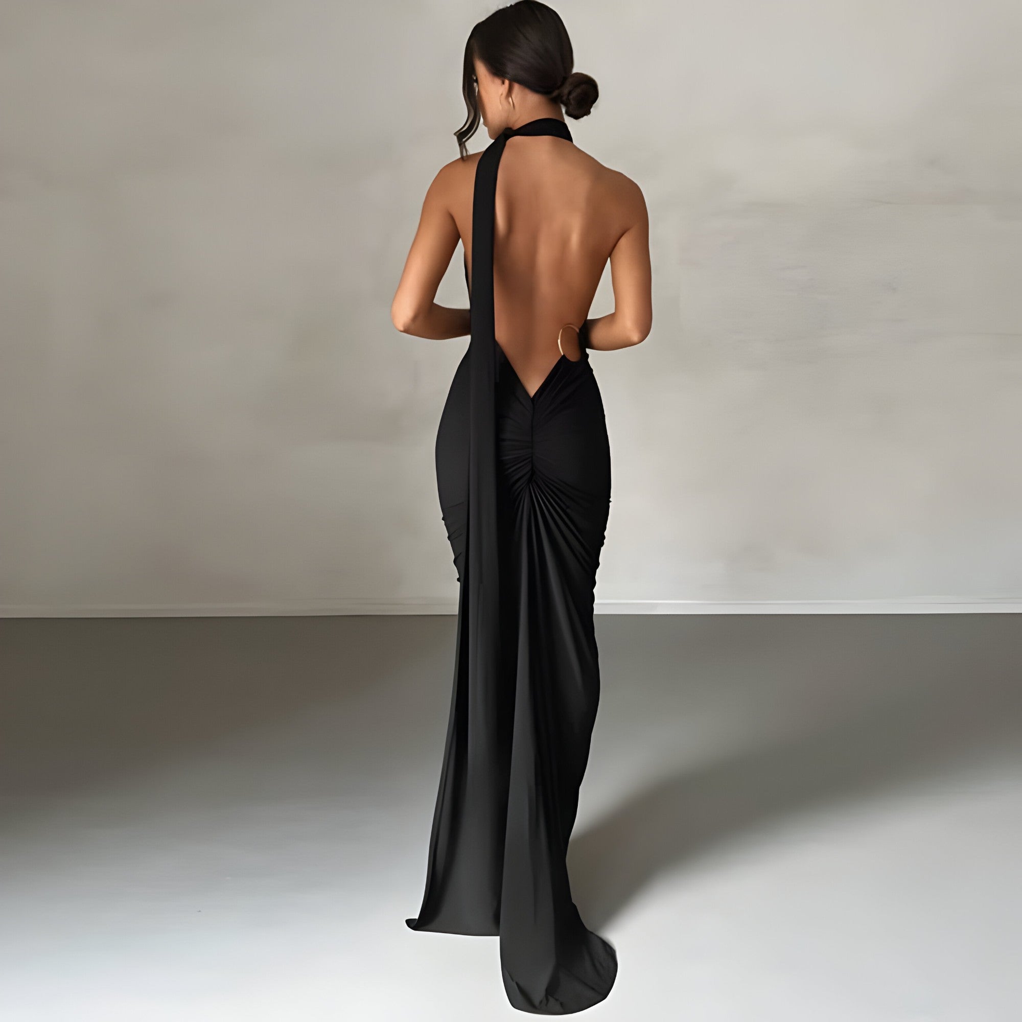 Laria | Elegante lange jurk voor dames – Rugloze maxi-jurk van polyester