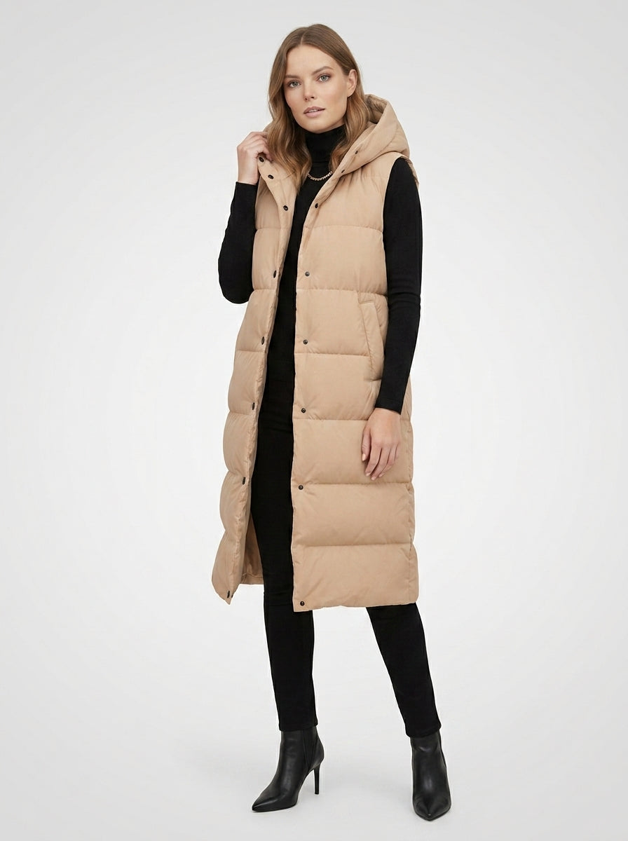 Amity | Lang damesvest met capuchon – Gewatteerd vest