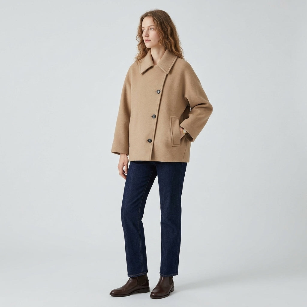 Oakley | Cape-jas voor dames – dubbelrijige sluiting, oversized kraag