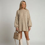 Emerelle | Oversized gebreide trui-jurk voor dames met hoge geribde hals en verlaagde schouders