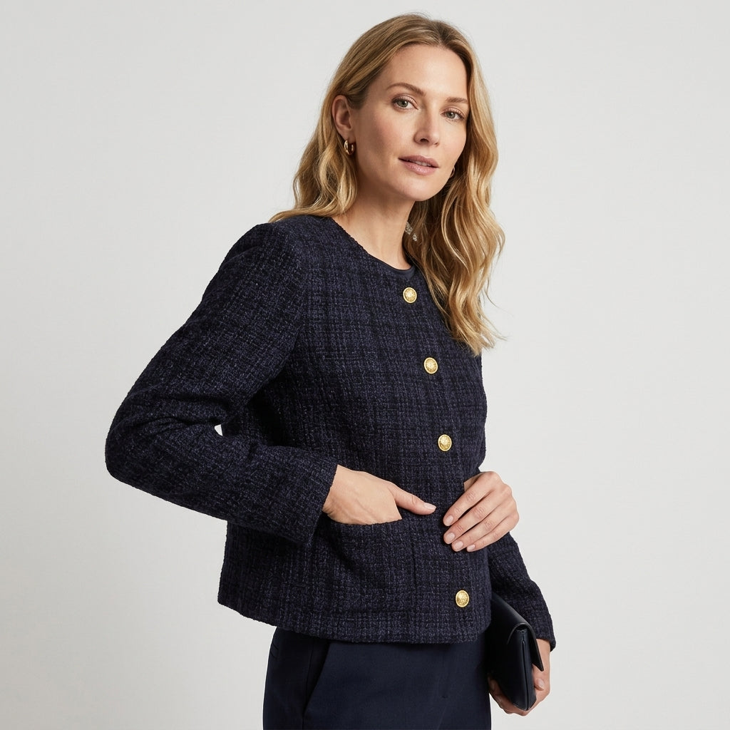 Adriana | Gestrikt damesvest met knopen aan de voorkant en ronde hals