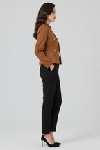 Zevaria | Damesblazer met opstaande kraag, knoopdetails & elegante, gestructureerde pasvorm