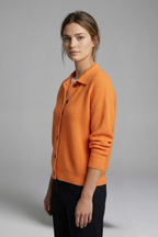 Giselara | Gebreid damesvest – met kraag, knoopsluiting en lange mouwen