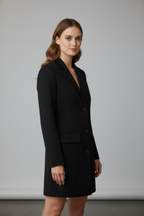 Brinora | Lange damesblazer met gekerfde revers, knoopsluiting aan de voorkant en lange mouwen