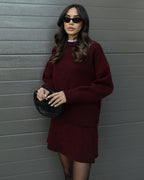 Cielora | Tweedelige set voor dames van geribbeld breiwerk: oversized trui en midirok met ronde hals