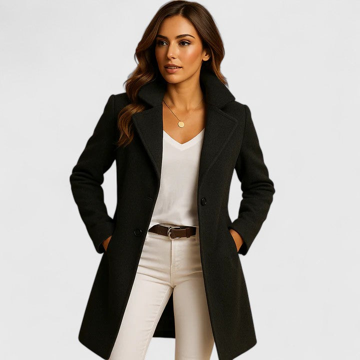 Dorien | Slim-fit damesjas met klassieke revers en knoopsluiting