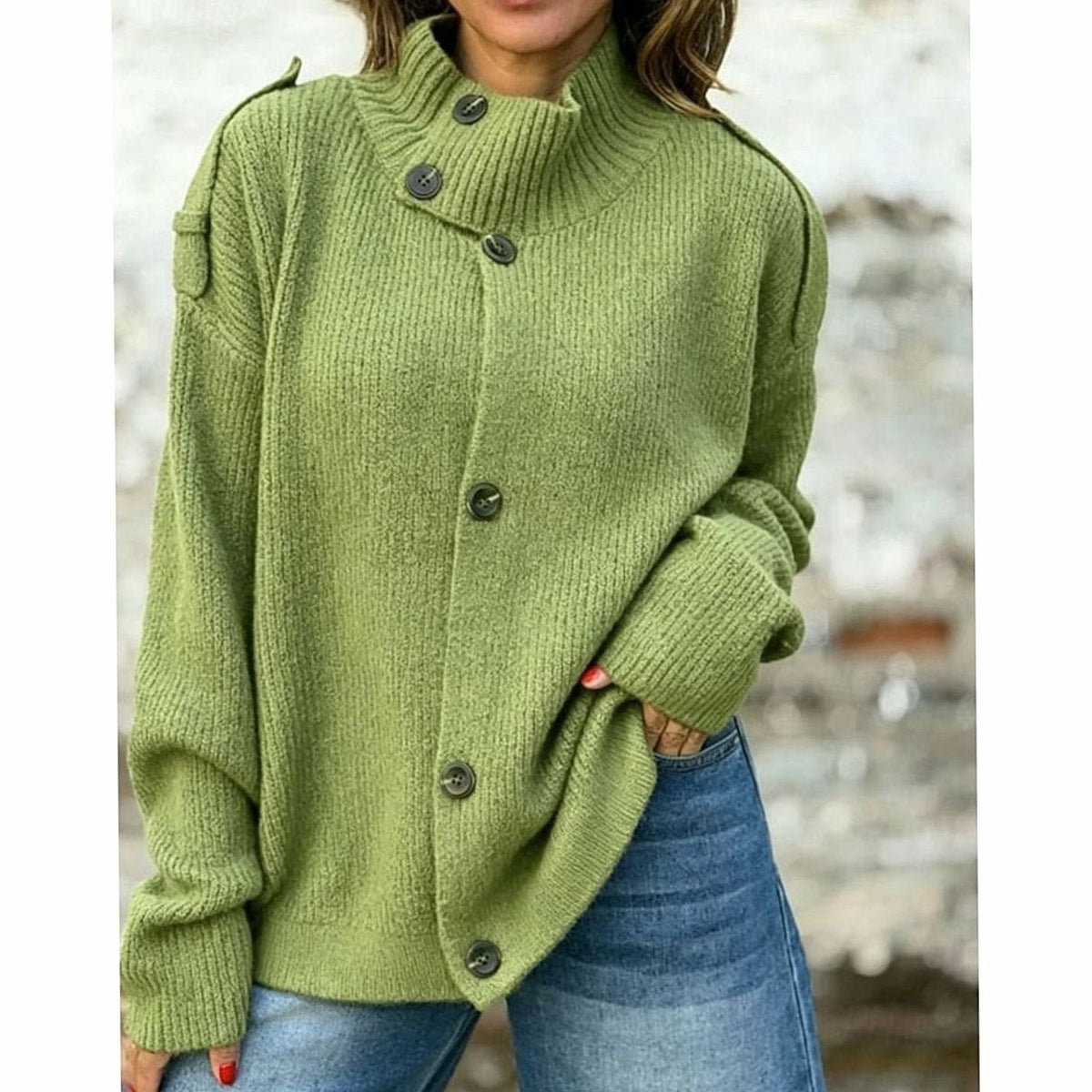 Ivet | Oversized gebreid vest voor dames met knoopsluiting aan de voorkant en opstaande kraag