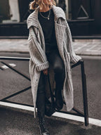 Lindy | Oversized, grofgeribd, lang model damesvest met reverskraag en zakken